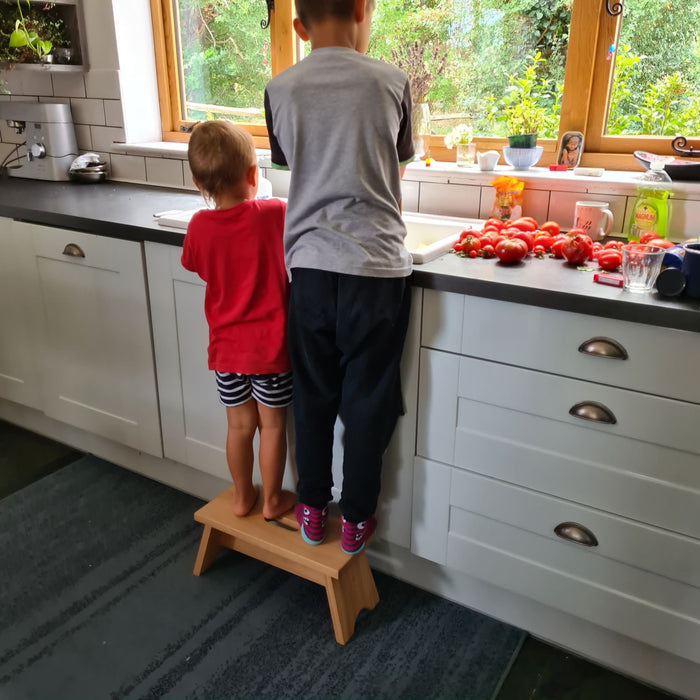 Handcrafted Oak CRACKET - Hop on/Foot/Milking/Child step stool, Plant stand
