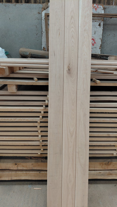 Premium European Oak Shadow Gap Cladding