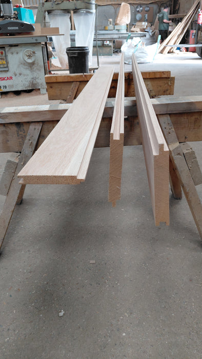 Premium European Oak Shadow Gap Cladding